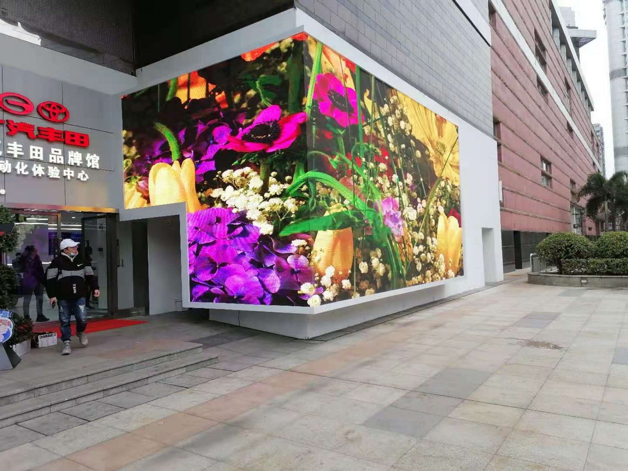 P10  Outdoor Display 